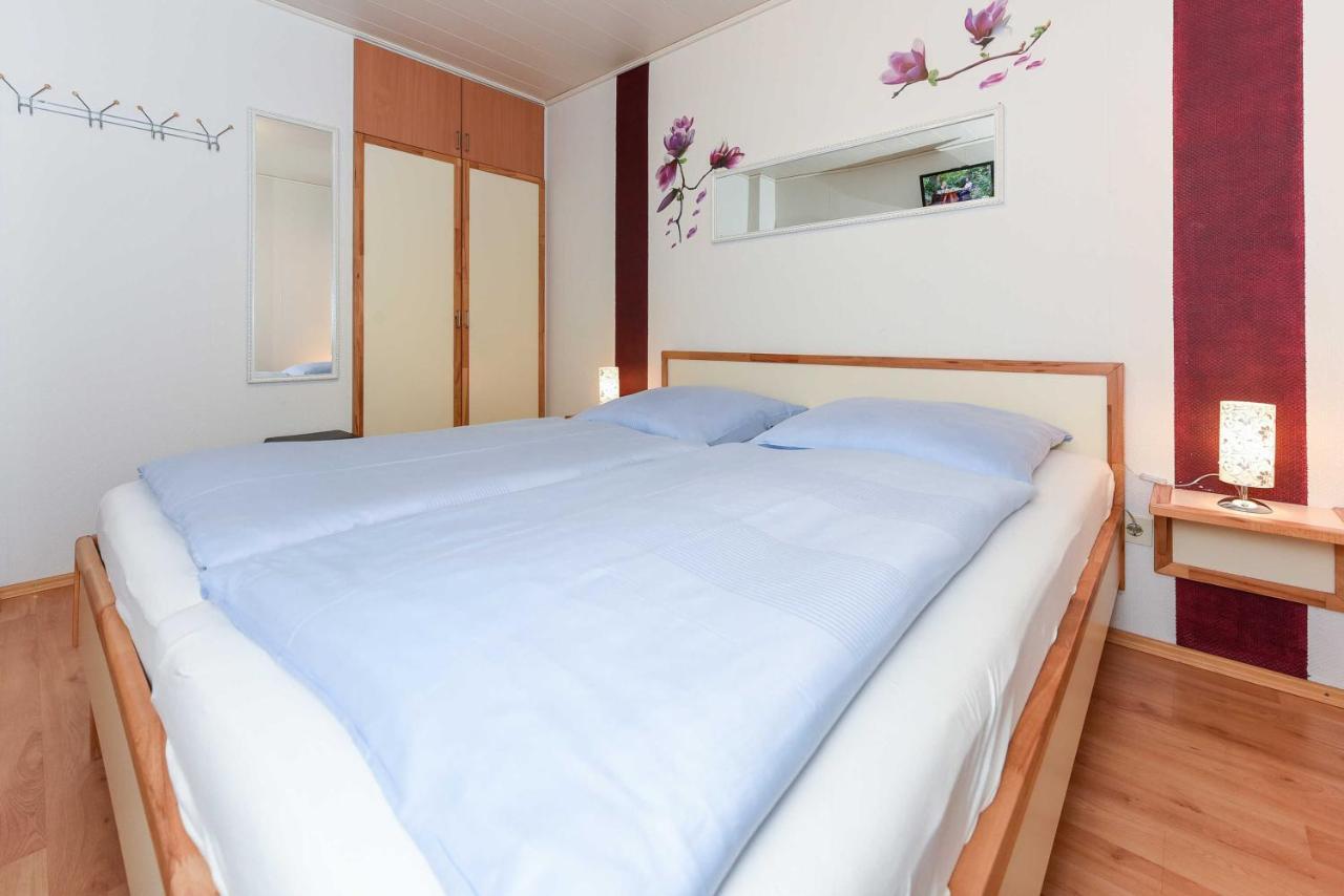 Ferienhaus Brigitte Bensersiel Buitenkant foto